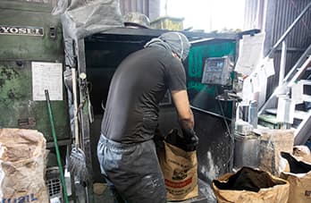 計量スタッフ